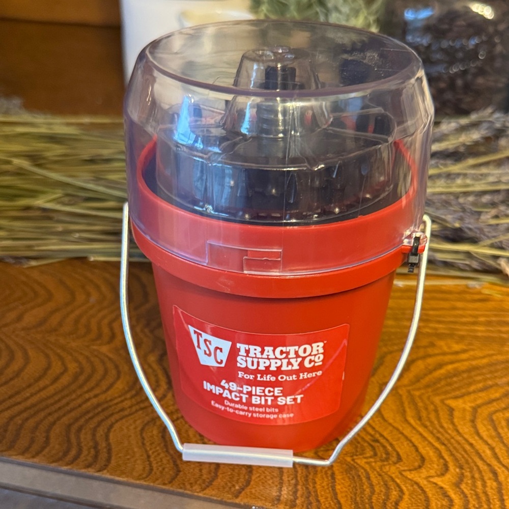 🆕 TSC Red 46-Piece Impact Bit Set in a to go storage bucket